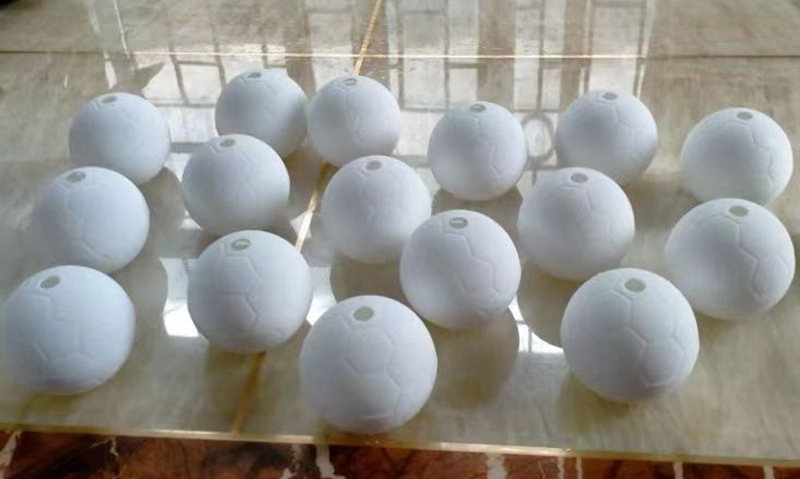 Bandeja de gelo de silicone para molde de cubos de gelo de futebol1 (1)
