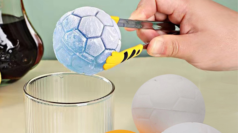 Football Ice-Cubes Mould Silicone Ice Tray1 (3)